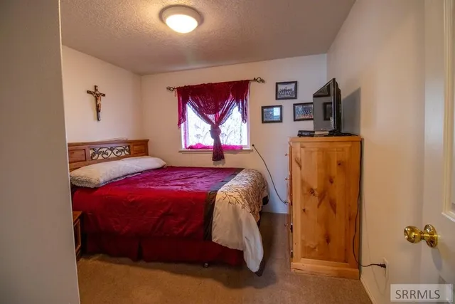 $392,500 | 290 Donna Drive, Idaho Falls, ID 83402