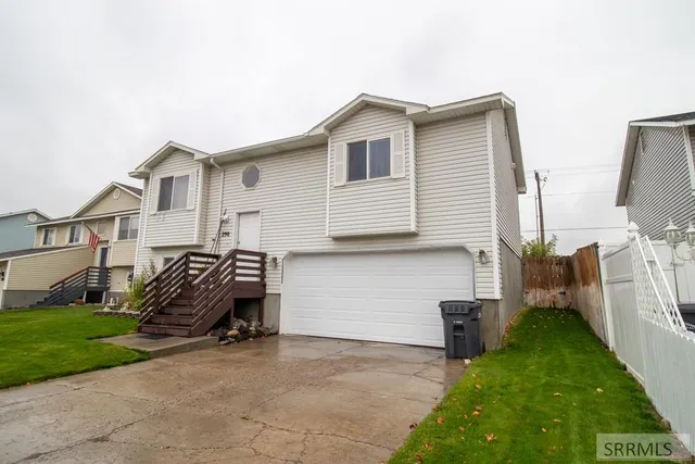 $392,500 | 290 Donna Drive, Idaho Falls, ID 83402