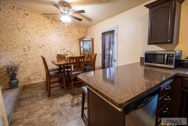 $392,500 | 290 Donna Drive, Idaho Falls, ID 83402