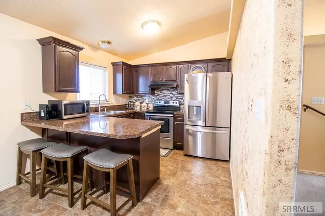 $392,500 | 290 Donna Drive, Idaho Falls, ID 83402