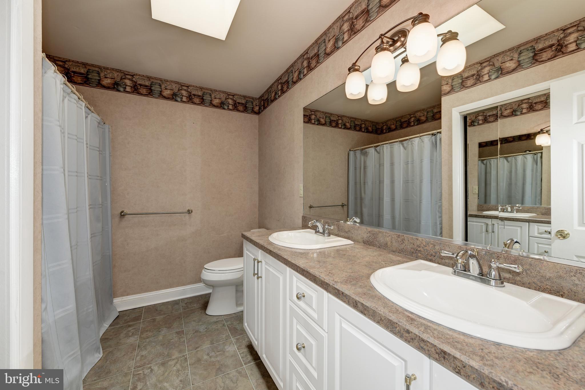 614 Warwick Road Fairless Hills, PA 19030 - Photo 7 of 35 Bath