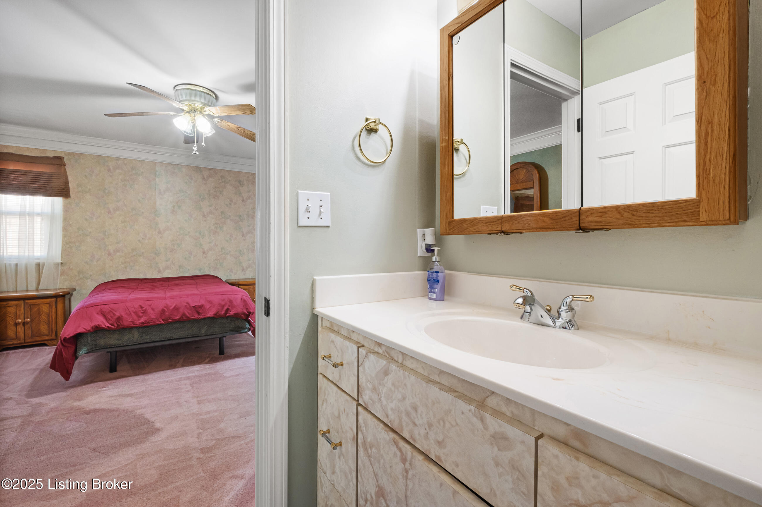 802 Moser Road Louisville, KY 40223 - Photo 25 of 47 23_802moserv2_023