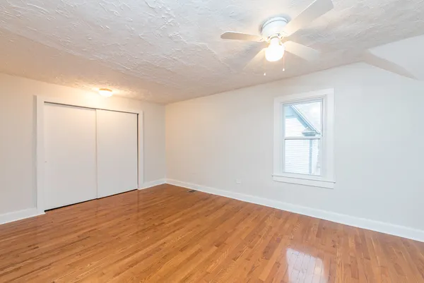 $259,900 | 3020 Ezekiel Avenue, Zion, IL 60099