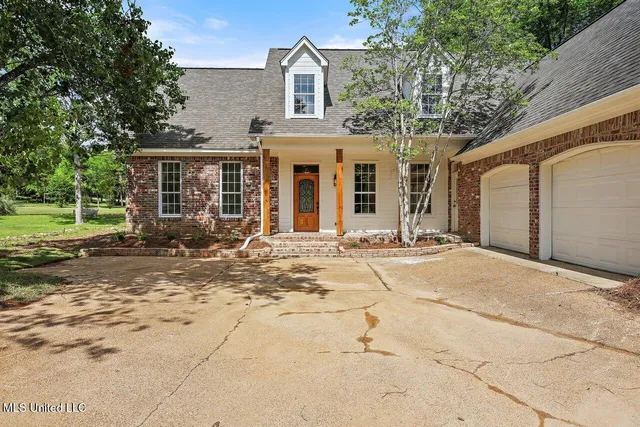 $490,000 | 138 Sunflower Road, Madison, MS 39110