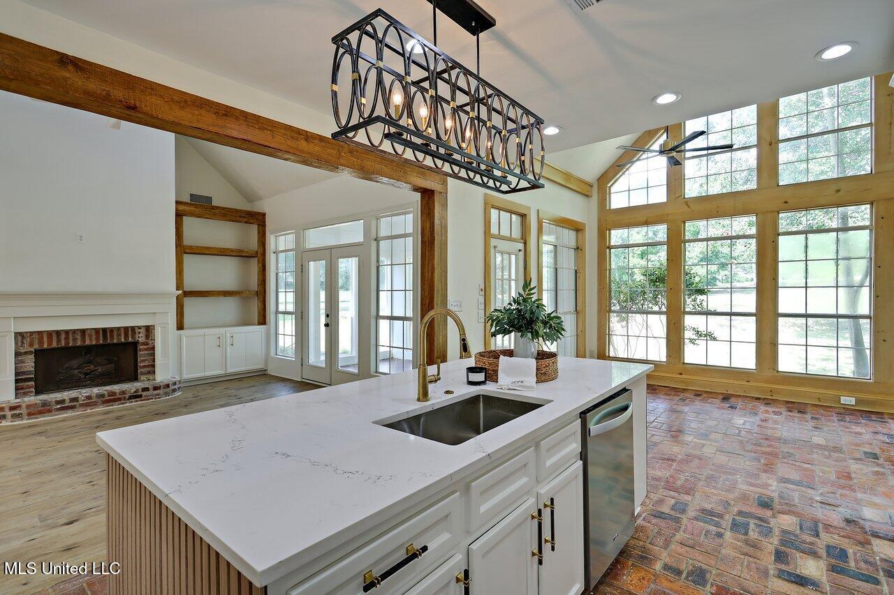 138 Sunflower Road Madison, MS 39110 - Photo 10 of 86 138 Sunflower Rd 11