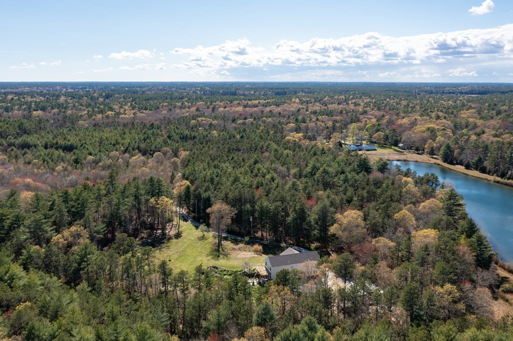 249 Blackmore Pond Road Wareham, MA 02576 - Photo 36 of 41 a view of a city