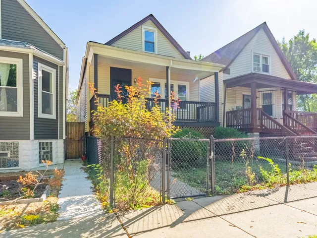 $195,000 | 7041 South Throop Street, Chicago, IL 60636