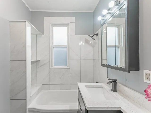 $195,000 | 7041 South Throop Street, Chicago, IL 60636