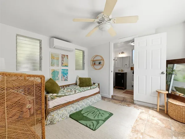 $2,450,000 | 952 Holoholo Street, Kailua, HI 96734