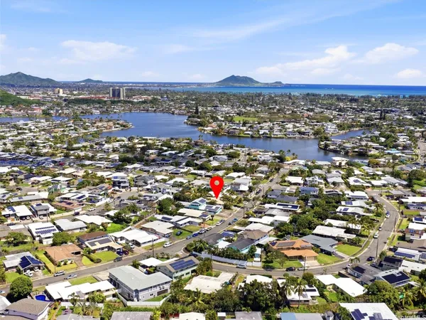 $2,450,000 | 952 Holoholo Street, Kailua, HI 96734