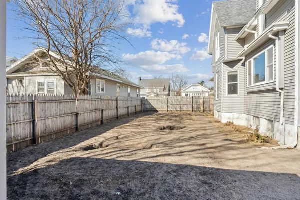 $180,000 | 1315 Pershing Boulevard, Clinton, IA 52732