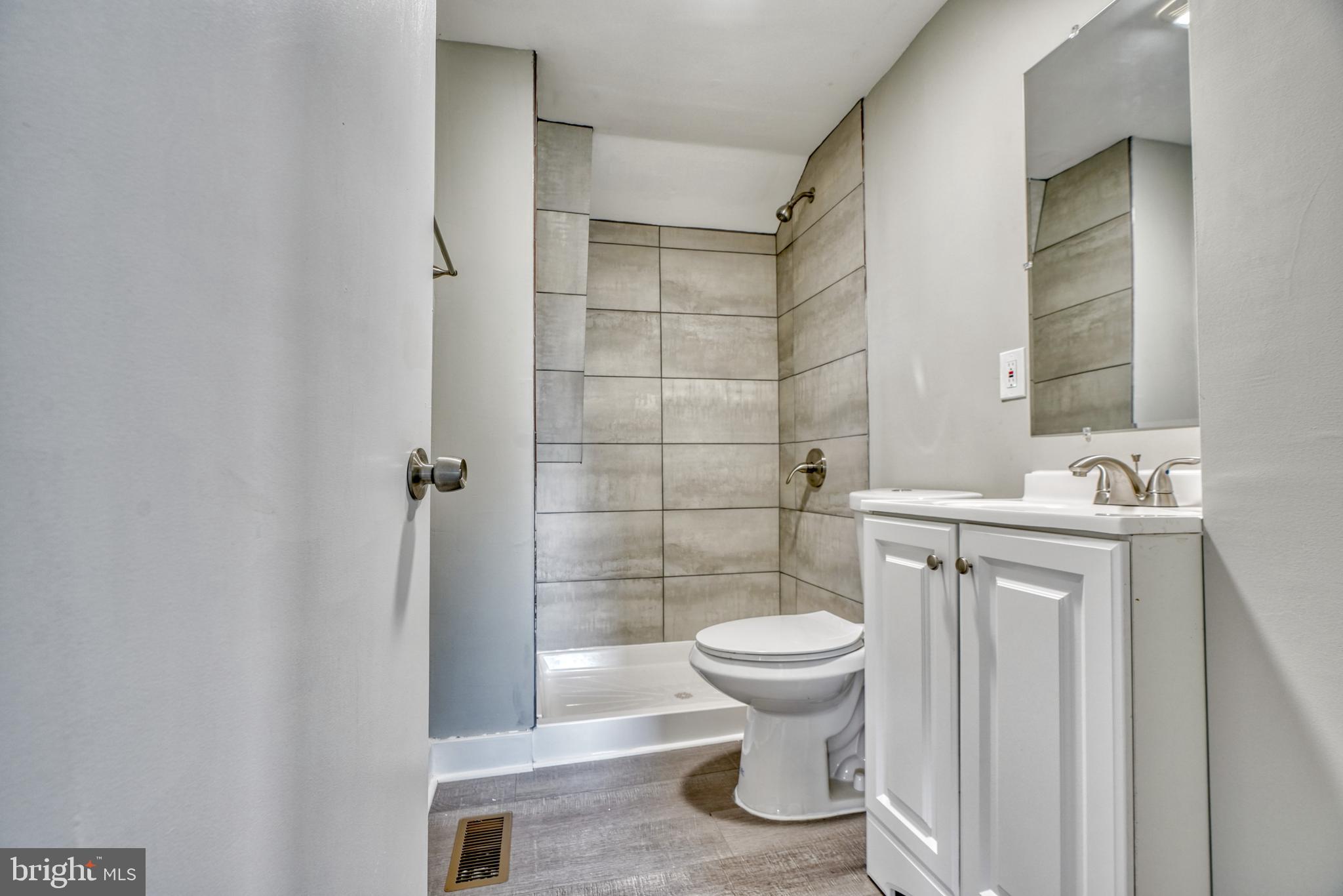 12724 Fork Road Fork, MD 21051 - Photo 20 of 54 Apartment bathroom