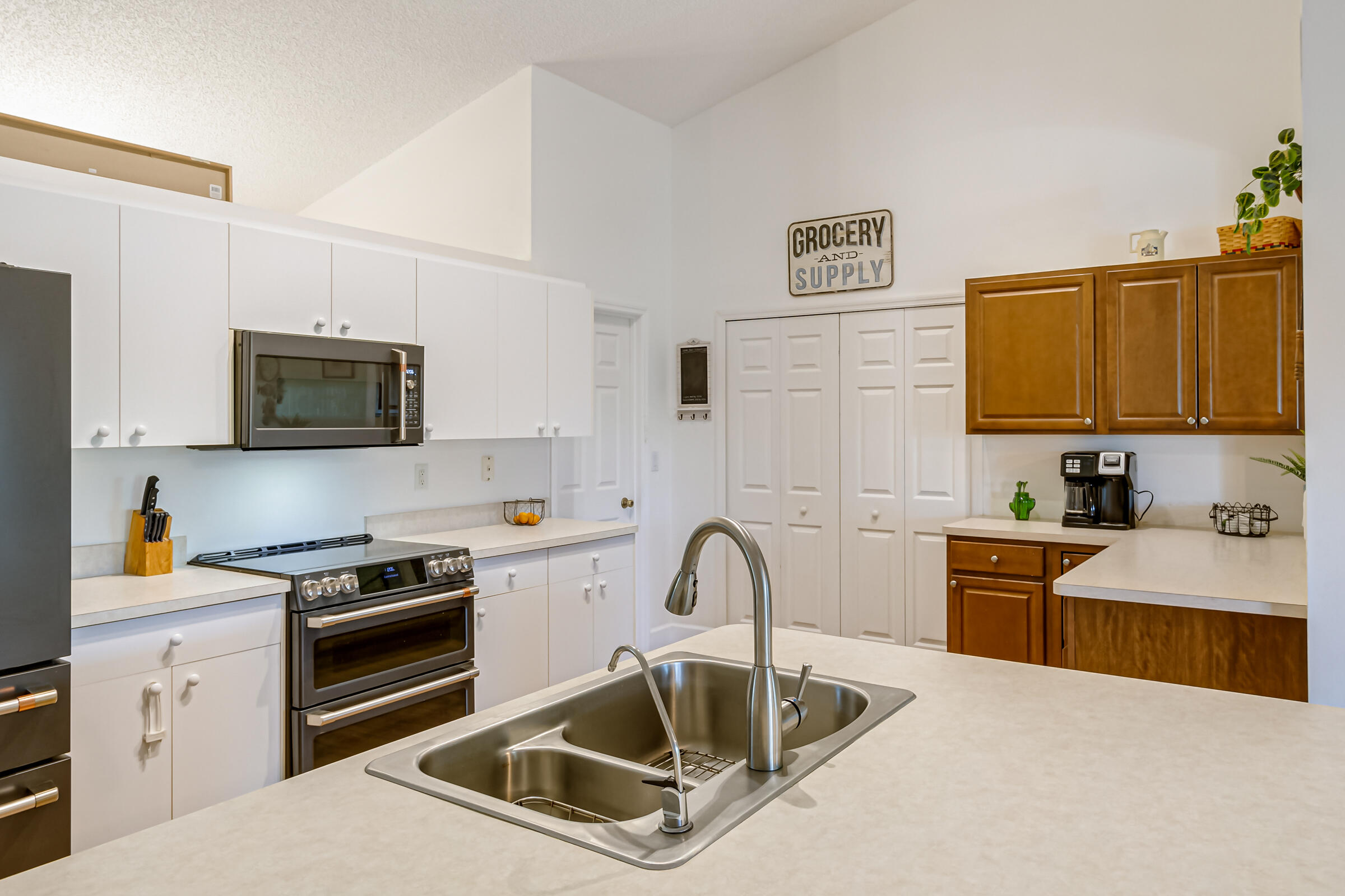 328 Deer Run Road Palm Bay, FL 32909 - Photo 8 of 50 328-Deer-Run-kitchen middle