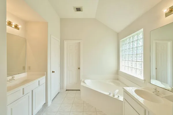 $365,000 | 12318 Georgetown Park Drive, Houston, TX 77058