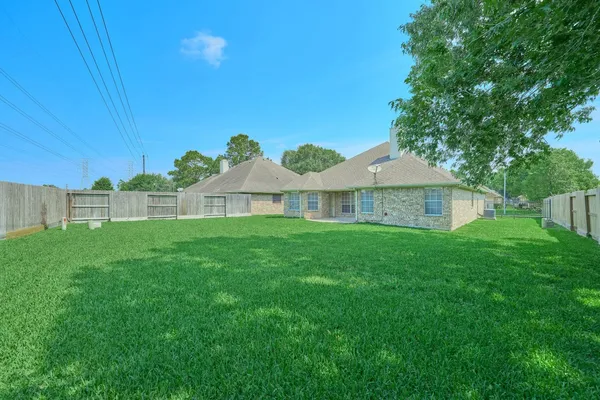 $365,000 | 12318 Georgetown Park Drive, Houston, TX 77058