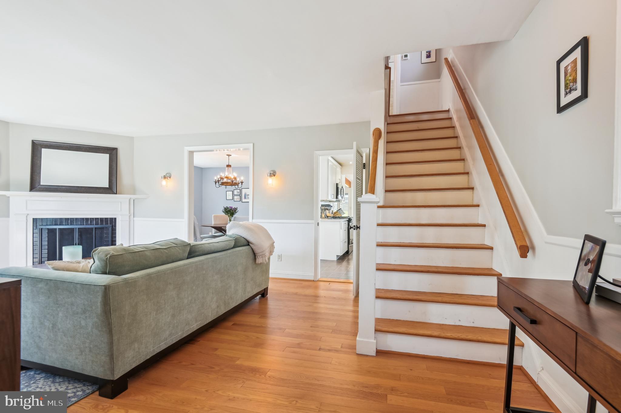 609 Marwood Road Towson, MD 21204 - Photo 4 of 34 Hardwood floors throughout
