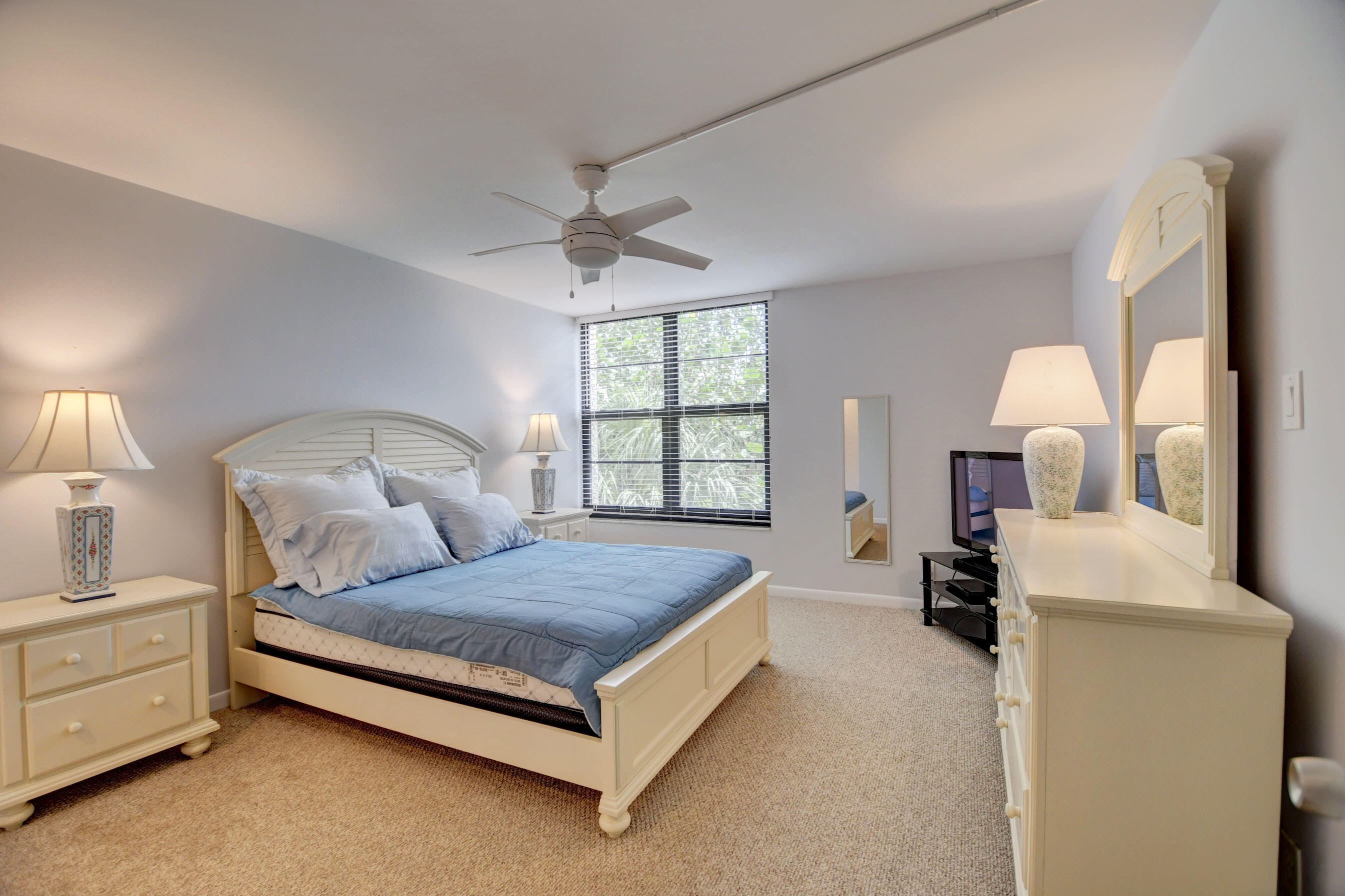 13 Royal Palm Way, Unit 401 Boca Raton, FL 33432 - Photo 18 of 30 24_dsc_4011_2_3_4_5