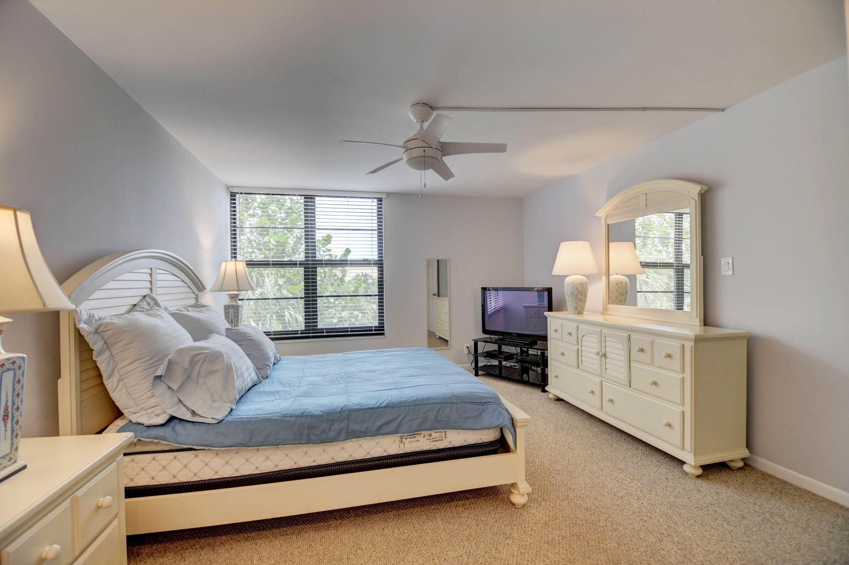 13 Royal Palm Way, Unit 401 Boca Raton, FL 33432 - Photo 19 of 30 25_dsc_4021_2_3_4_5