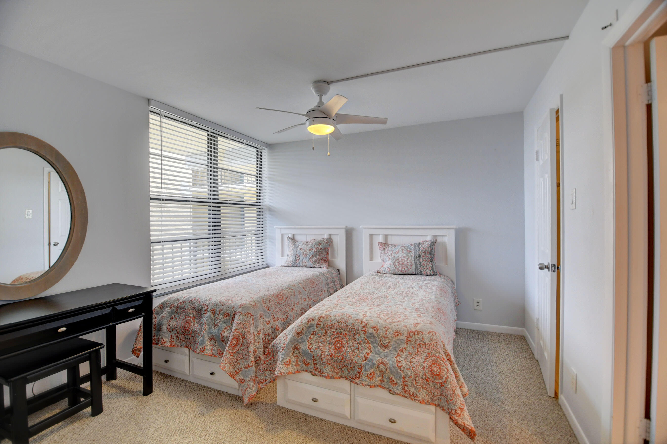 13 Royal Palm Way, Unit 401 Boca Raton, FL 33432 - Photo 24 of 30 13_dsc_3946_47_48_49_50