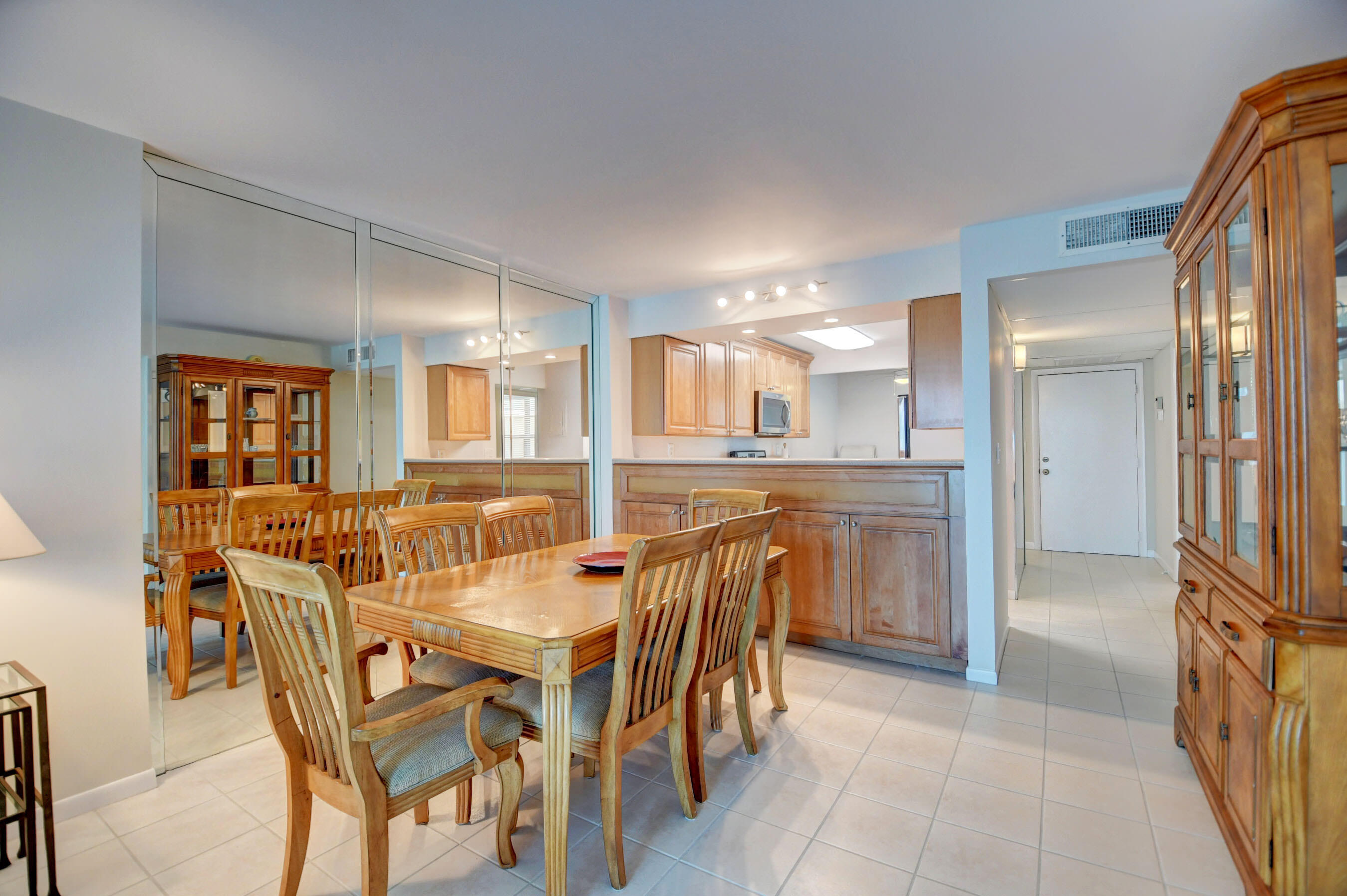 13 Royal Palm Way, Unit 401 Boca Raton, FL 33432 - Photo 4 of 30 29_dsc_4041_2_3_4_5