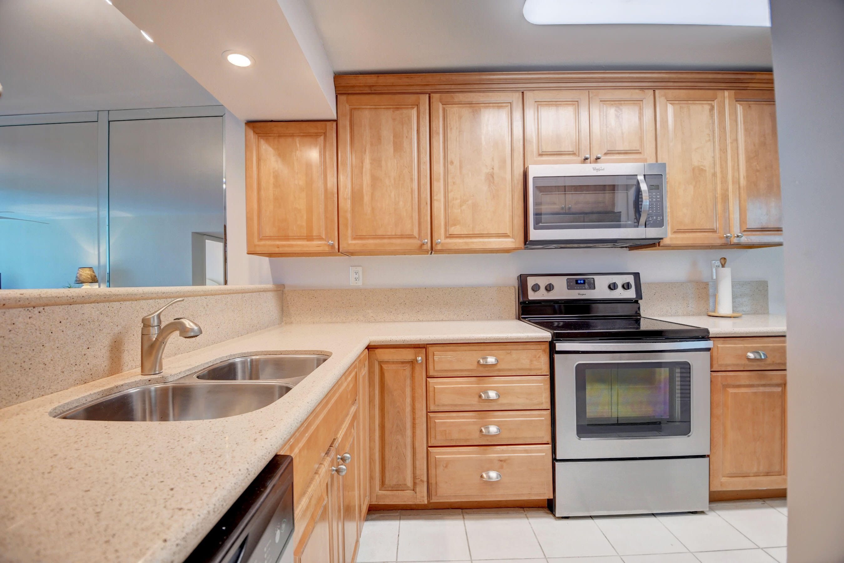 13 Royal Palm Way, Unit 401 Boca Raton, FL 33432 - Photo 6 of 30 19_dsc_3986_87_88_89_90