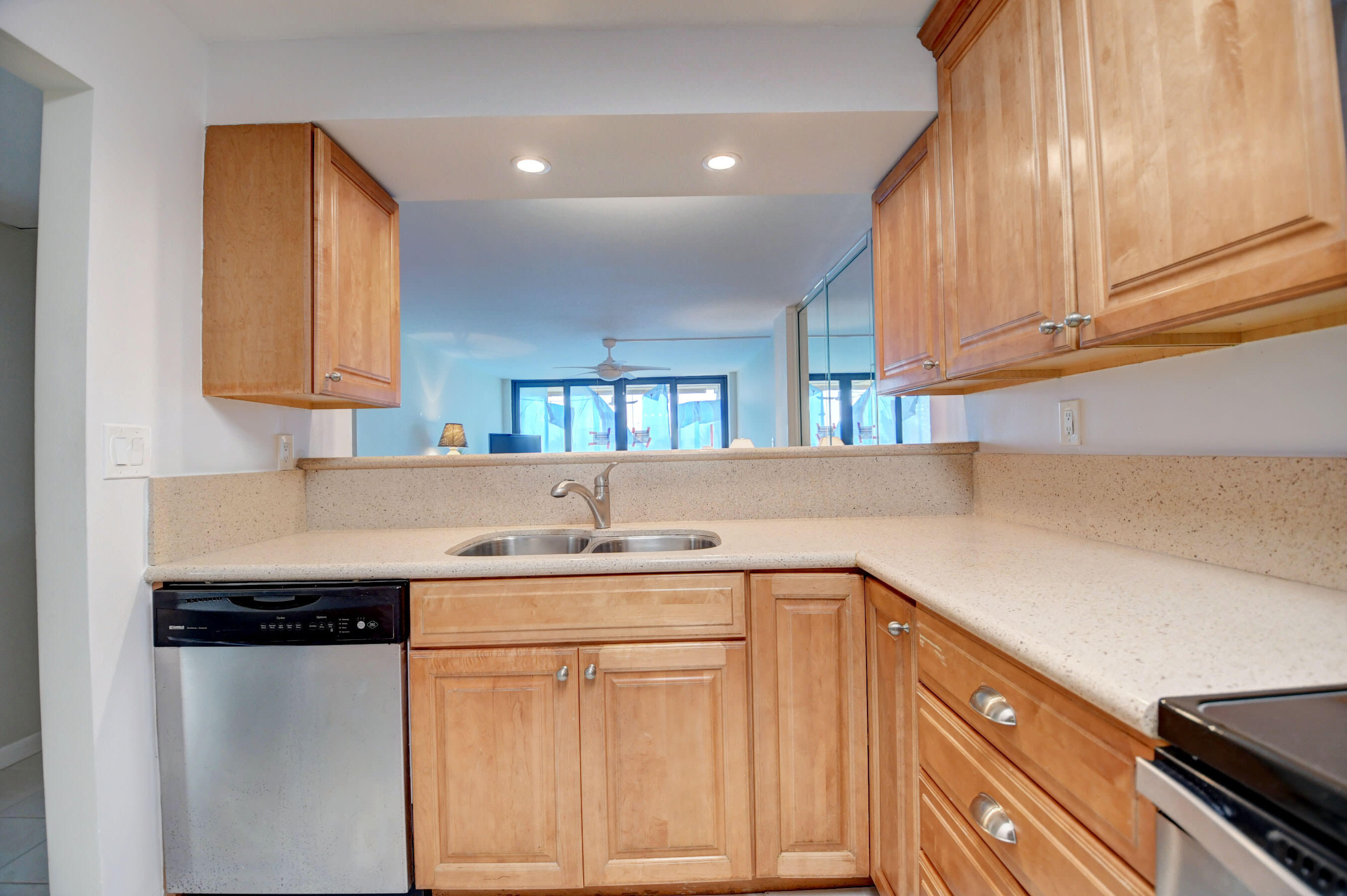 13 Royal Palm Way, Unit 401 Boca Raton, FL 33432 - Photo 10 of 30 23_dsc_4006_07_08_09_10