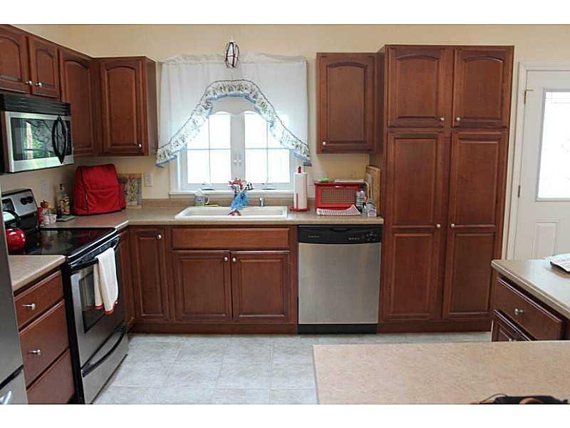 45 Pepin Road Sidney, ME 04330 - Photo 9 of 27 Kitchen.