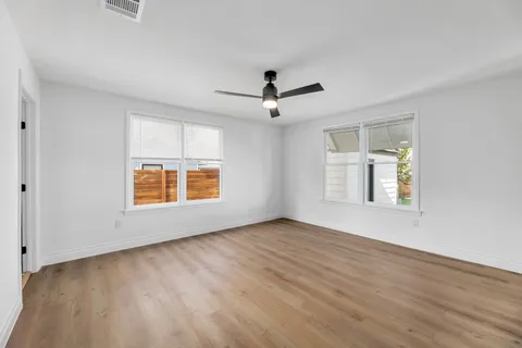 $975,000 | 306 West Stassney Lane, Unit 1&2, Austin, TX 78745