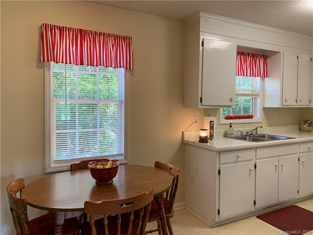 166 West North Corner Road Lancaster, SC 29720 - Photo 11 of 29