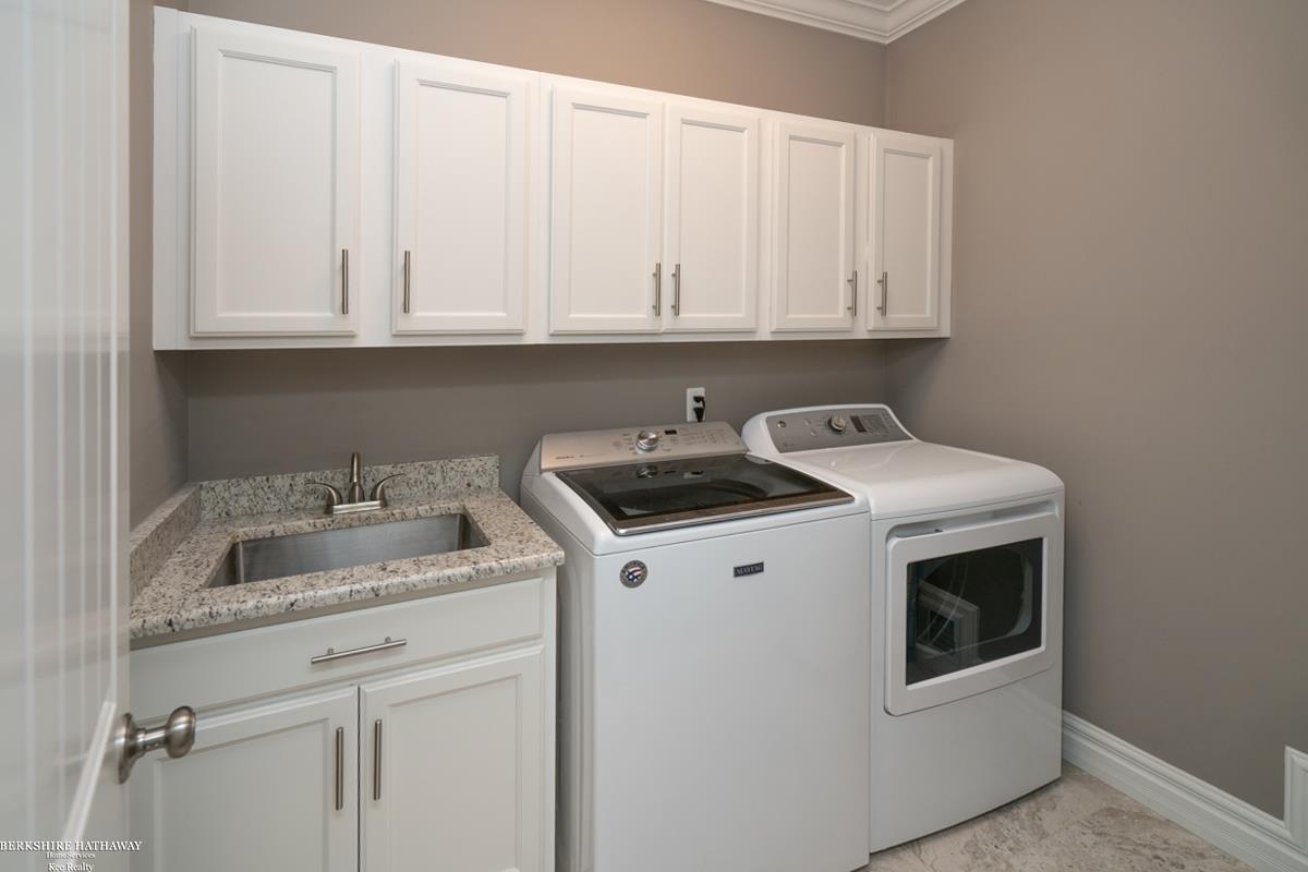 34501 Blue Spruce Road New Baltimore, MI 48047 - Photo 29 of 50 50056538-28.JPG