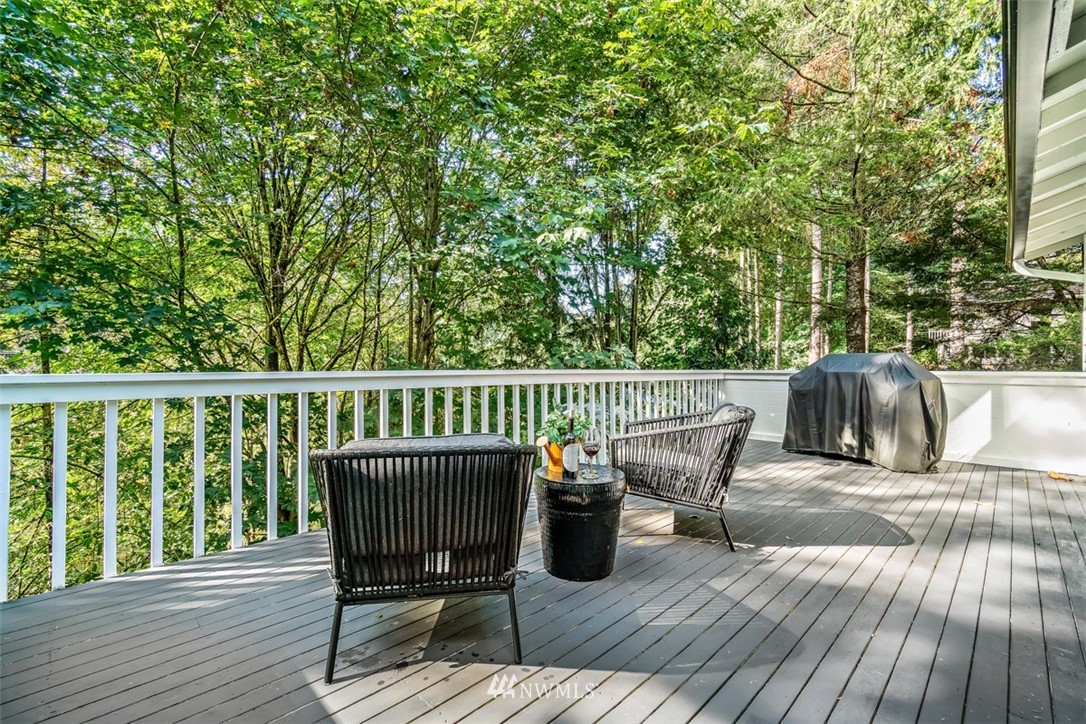 21004 28th Avenue Southeast Bothell, WA 98021 - Photo 11 of 24