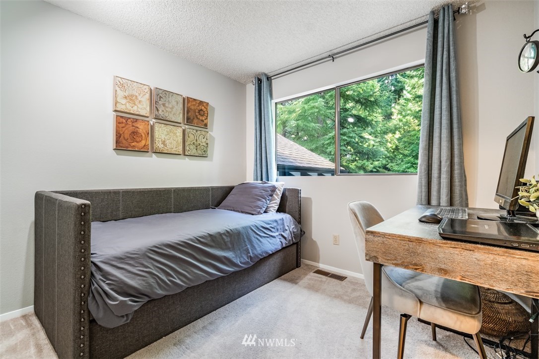 21004 28th Avenue Southeast Bothell, WA 98021 - Photo 17 of 24