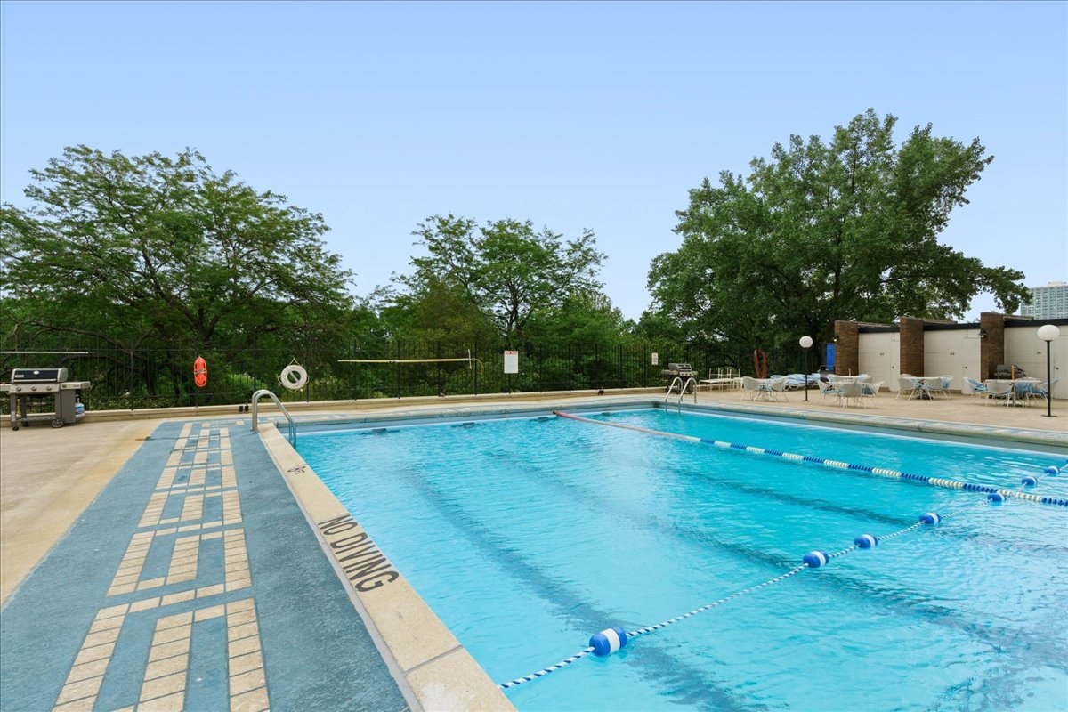 5455 North Sheridan Road, Unit 3406 Chicago, IL 60640 - Photo 24 of 30 a view of swimming pool with a lounge chair