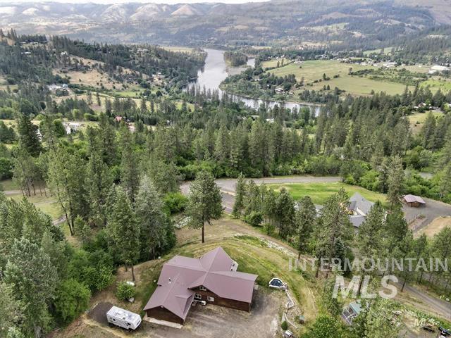 110 Pineway Lane Kamiah, ID 83536 - Photo 3 of 30
