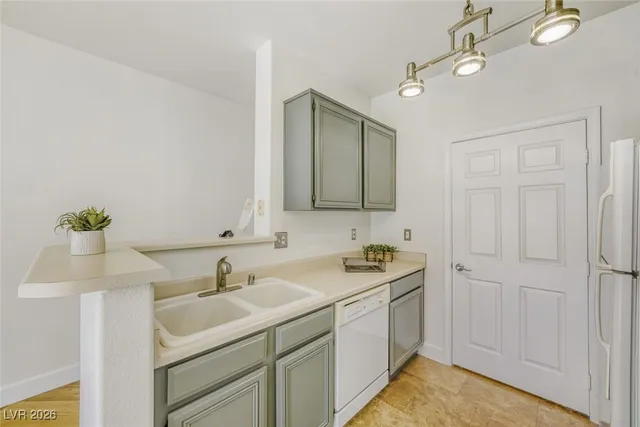 $195,000 | 7115 South Durango Drive, Unit 305, Las Vegas, NV 89113