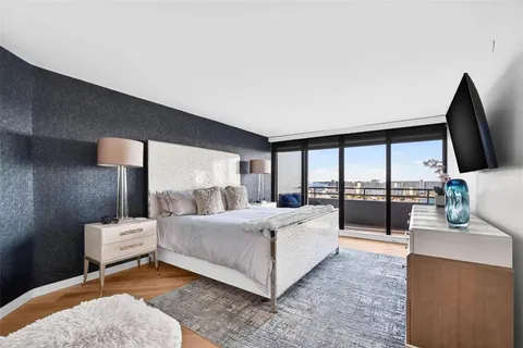 $1,295,000 | 5950 Pelican Bay Plaza South, Unit 2A, St. Petersburg, FL 33707