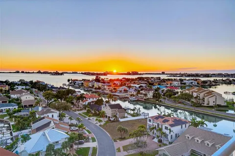 $1,295,000 | 5950 Pelican Bay Plaza South, Unit 2A, St. Petersburg, FL 33707