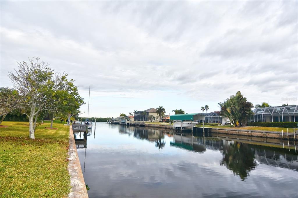 122 Graham Street Southwest Port Charlotte, FL 33952 - Photo 25 of 34