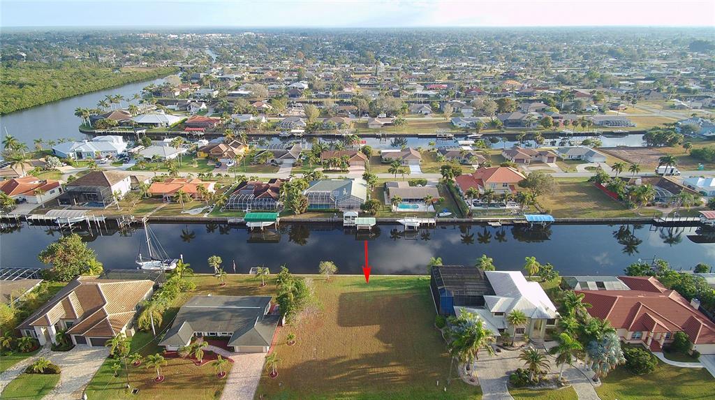 122 Graham Street Southwest Port Charlotte, FL 33952 - Photo 3 of 34