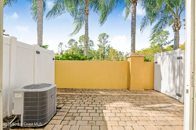 $325,000 | 14210 Desert Haven Street, Unit 3603, Windermere, FL 34786