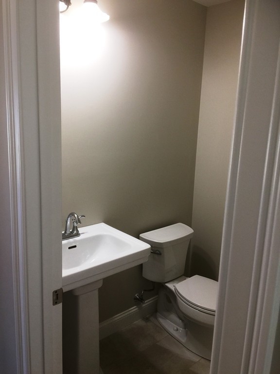 160 Gates Pond Road Berlin, MA 01503 - Photo 14 of 20