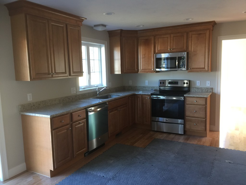 160 Gates Pond Road Berlin, MA 01503 - Photo 4 of 20