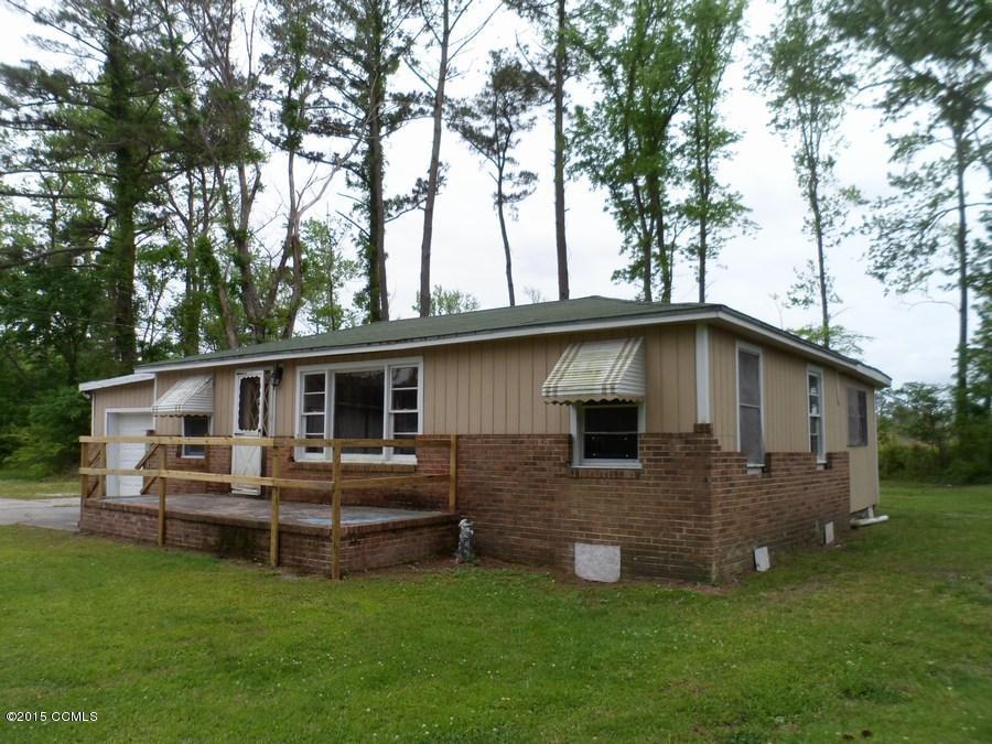 671 Laurel Road Beaufort, NC 28516 - Photo 1 of 15 Front