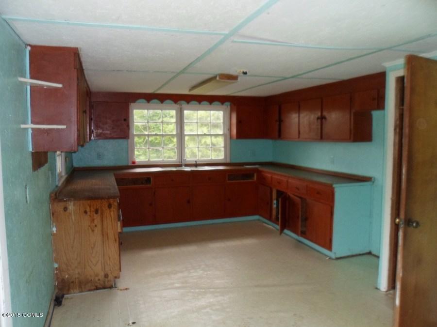 671 Laurel Road Beaufort, NC 28516 - Photo 13 of 15 kitchen
