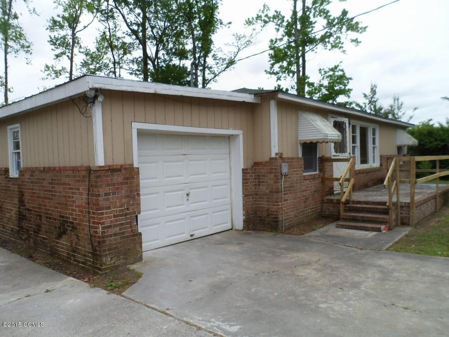671 Laurel Road Beaufort, NC 28516 - Photo 5 of 15 Garage