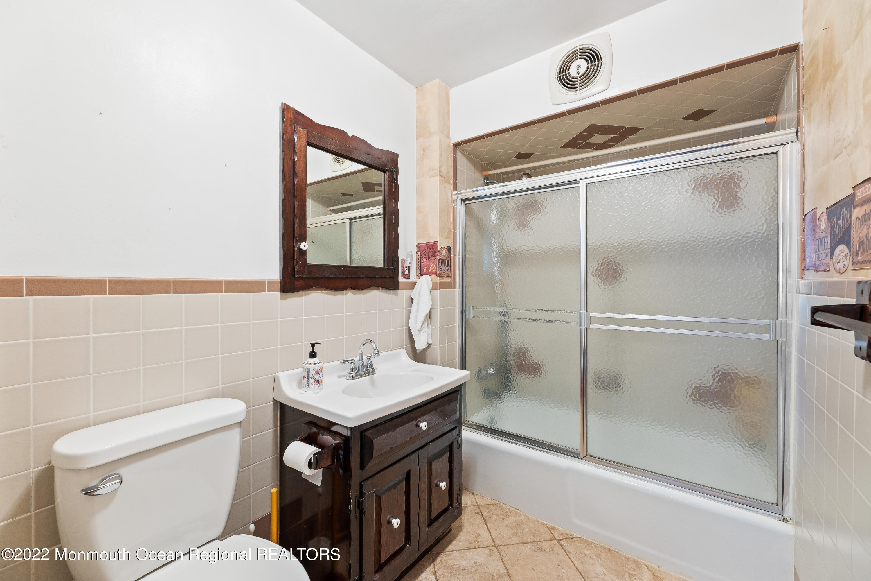 3 Oak Street Matawan, NJ 07747 - Photo 9 of 30 BATHROOM