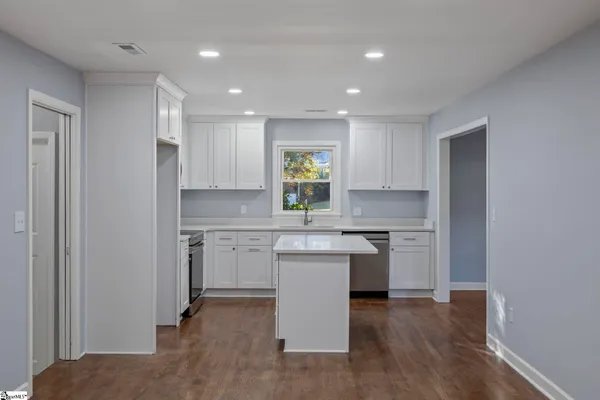 $360,000 | 104 Sunline Place, Spartanburg, SC 29307