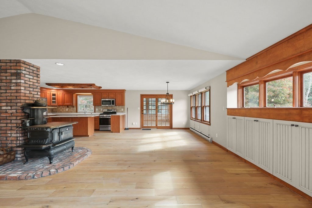 92 Howland Road Lakeville, MA 02347 - Photo 10 of 38 Gallery Image 10