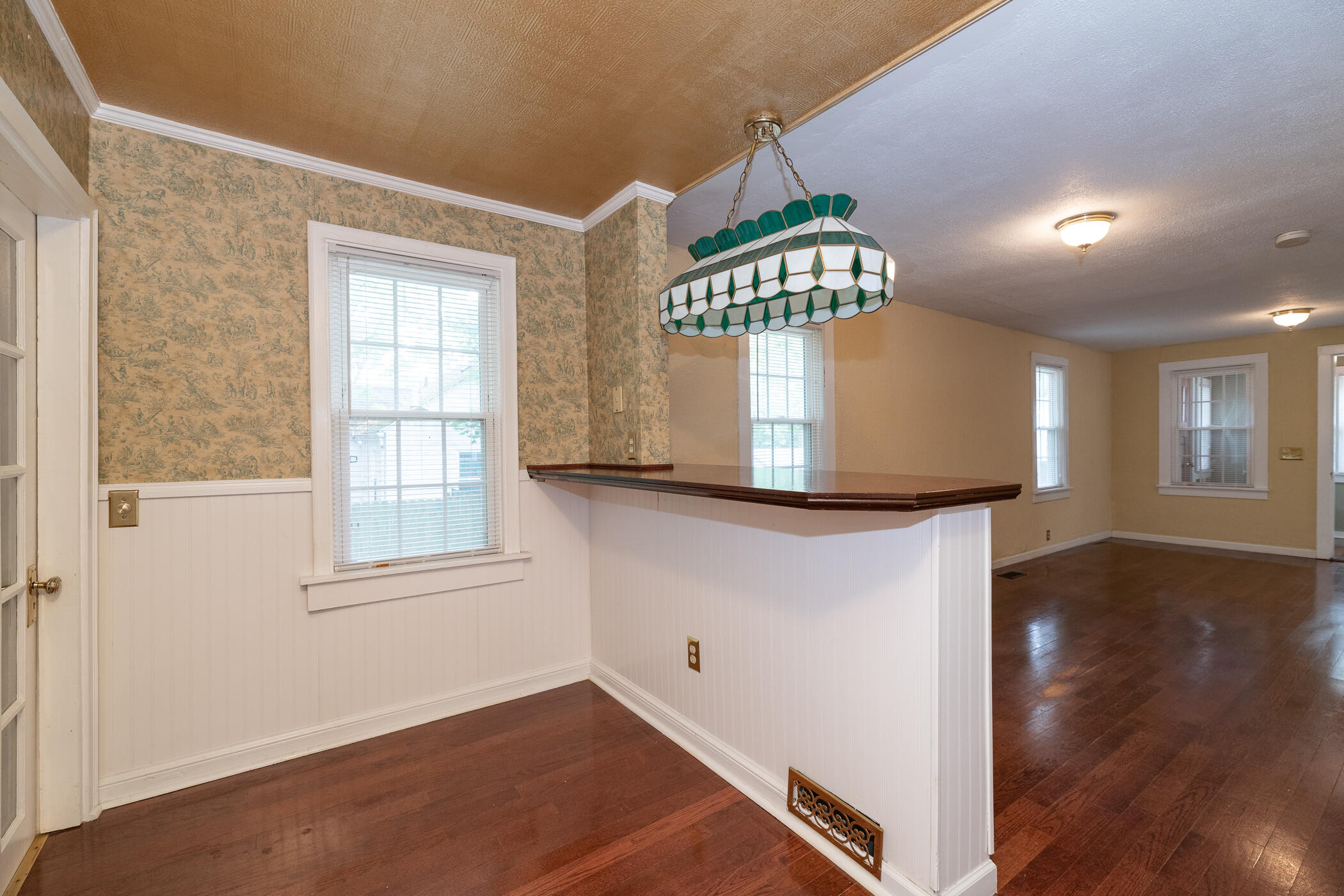 106 Ridgewood Street Kalamazoo, MI 49001 - Photo 20 of 32 106 Ridgewood-19