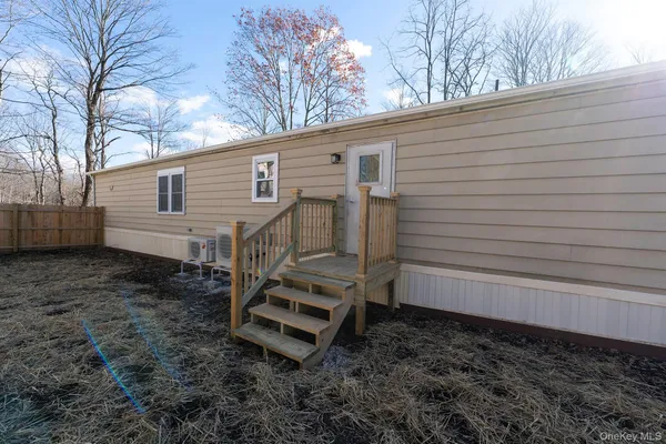$2,200 | 193 Decker Road, Stanfordville, NY 12581